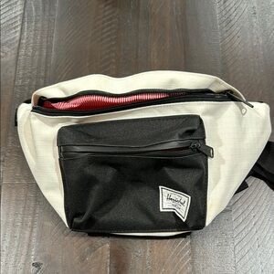 Herschel cross body/fanny pack bag. Good condition.